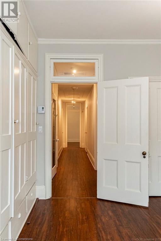 203 Macnab Street S Property Photo 21