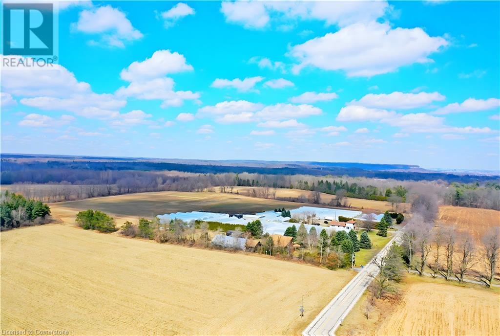 1101 Derry Road Property Photo 10