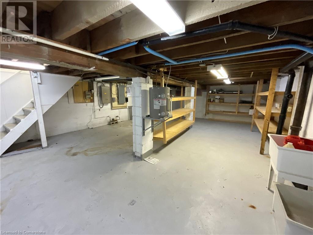 1359 Main Street E Property Photo 13