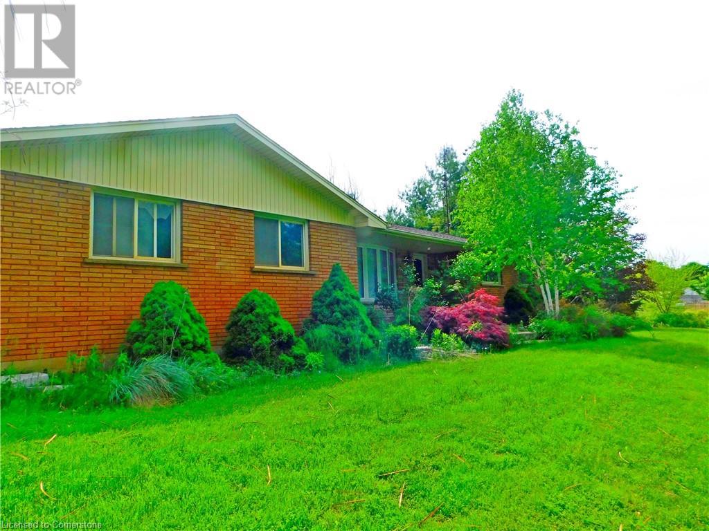 2492 Highway 24 Property Photo 9