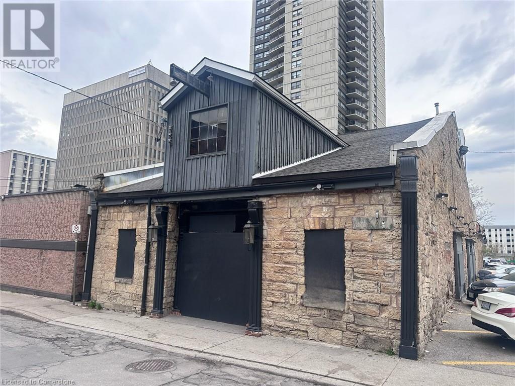 33 Bowen Street Property Photo 1