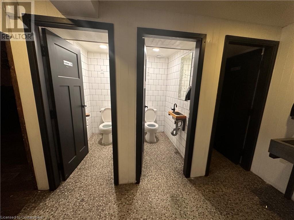 33 Bowen Street Property Photo 7