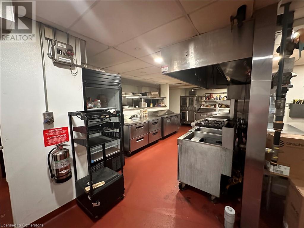 33 Bowen Street Property Photo 11