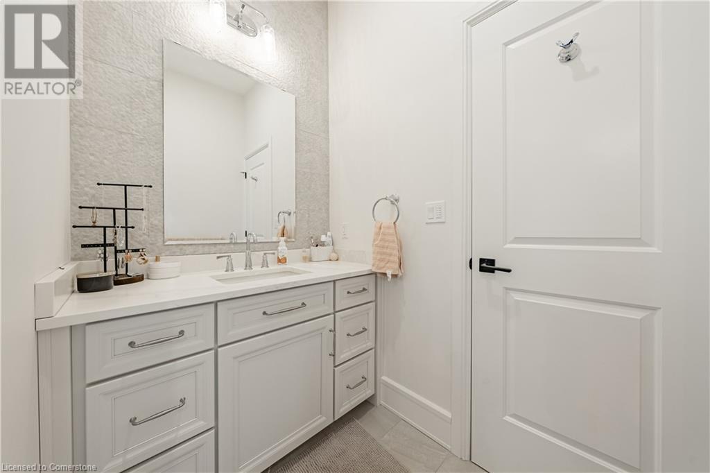4 Middleport Road Property Photo 19