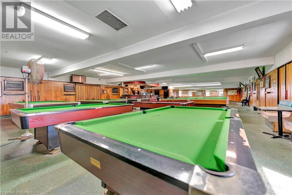 225 Parkdale Avenue N Property Photo 20