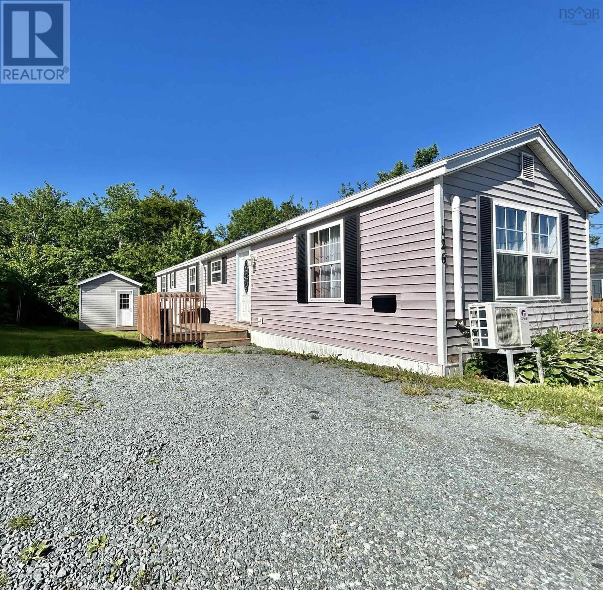 126 Hilltop Drive Property Photo 1