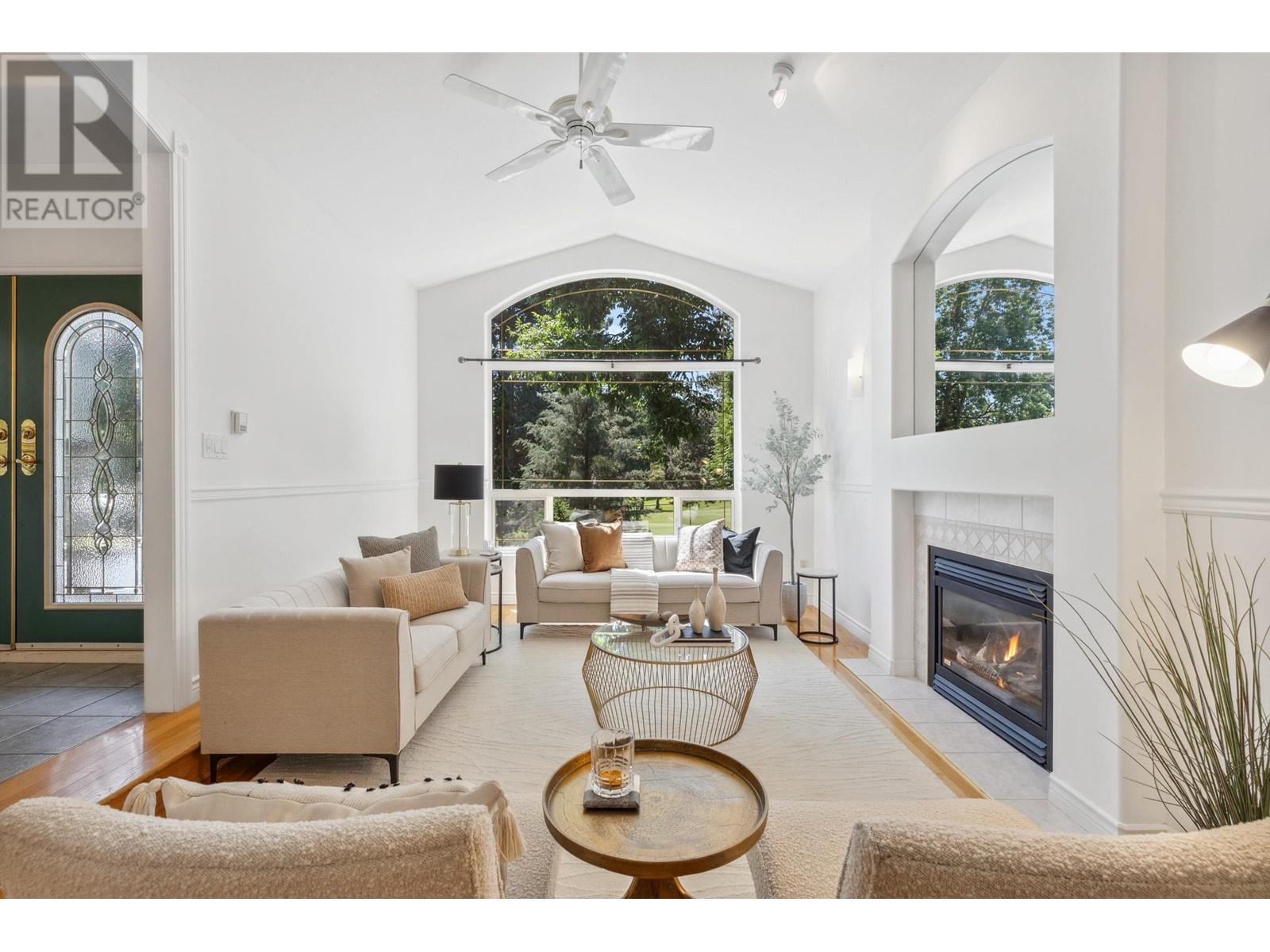 20935 Golf Lane Property Photo 1
