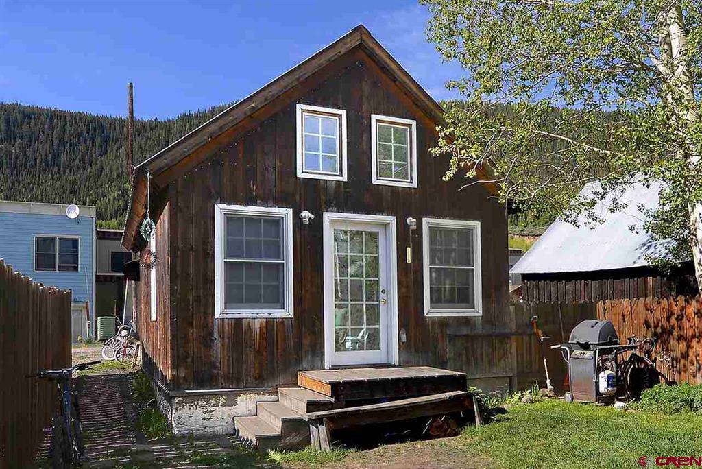 308 Whiterock Avenue Property Photo 12