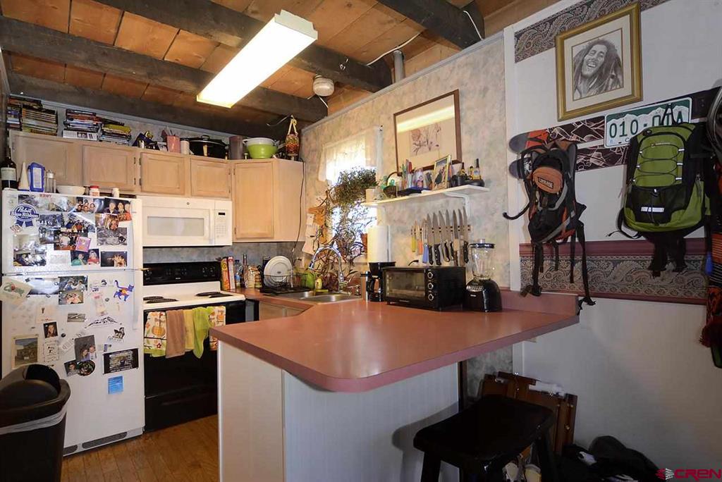 308 Whiterock Avenue Property Photo 14