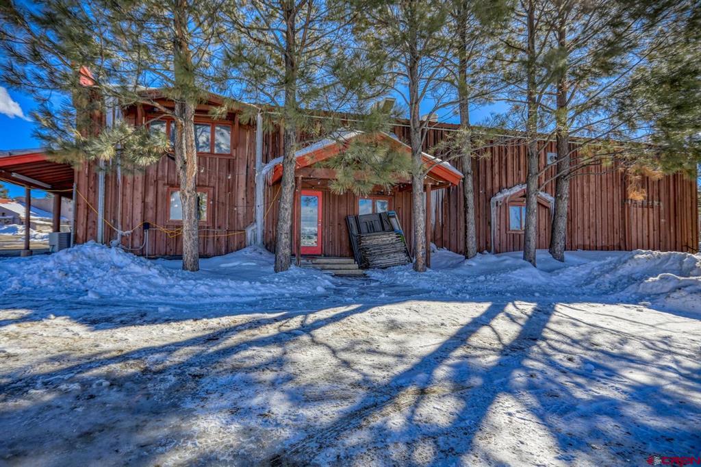 19 Navajo Trail Drive Property Photo 5