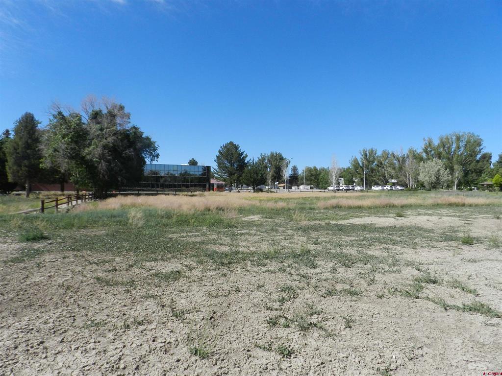 Tbd Montrose Dr, Site C Property Photo 7