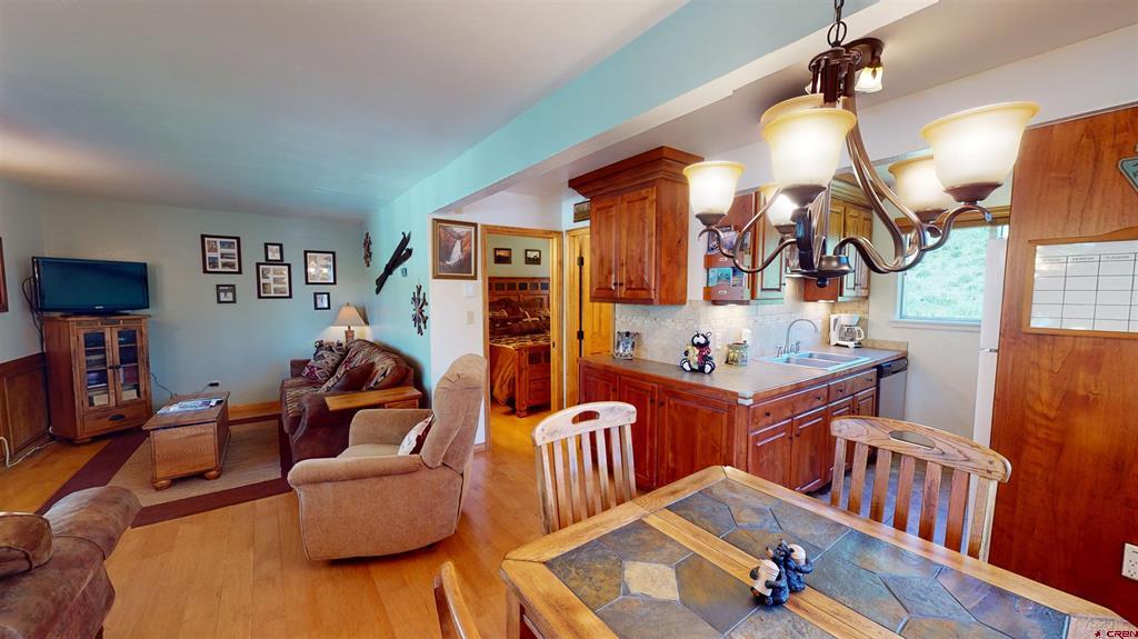 18 Crystal Road Property Photo 6