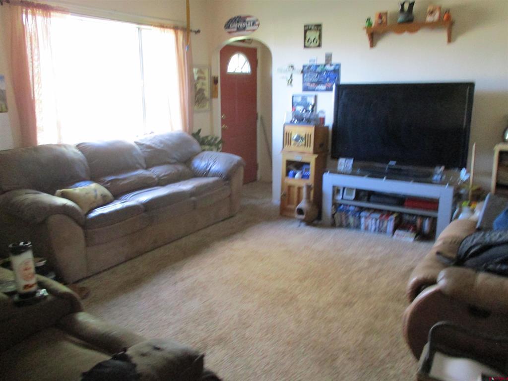 665 1725 Road Property Photo 3