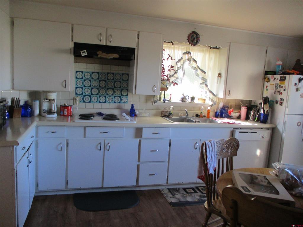 665 1725 Road Property Photo 4