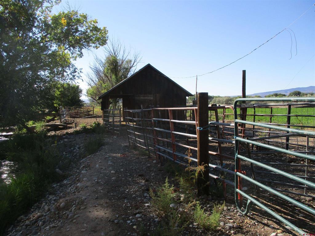 665 1725 Road Property Photo 14