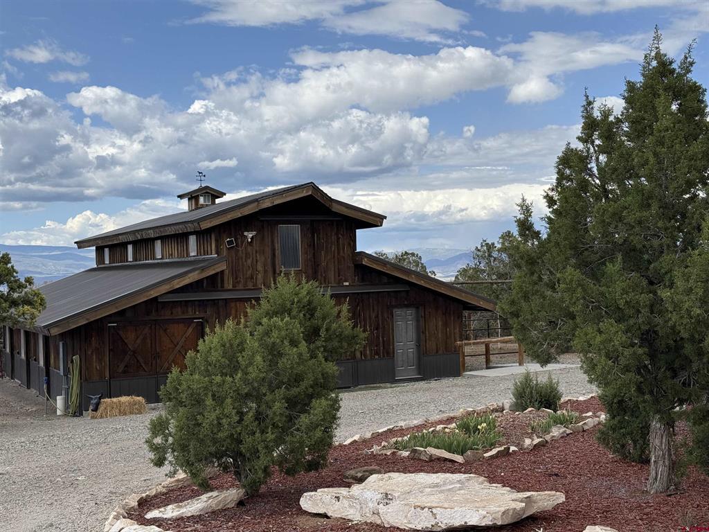 34214 Fruitland Mesa Road Property Photo 2