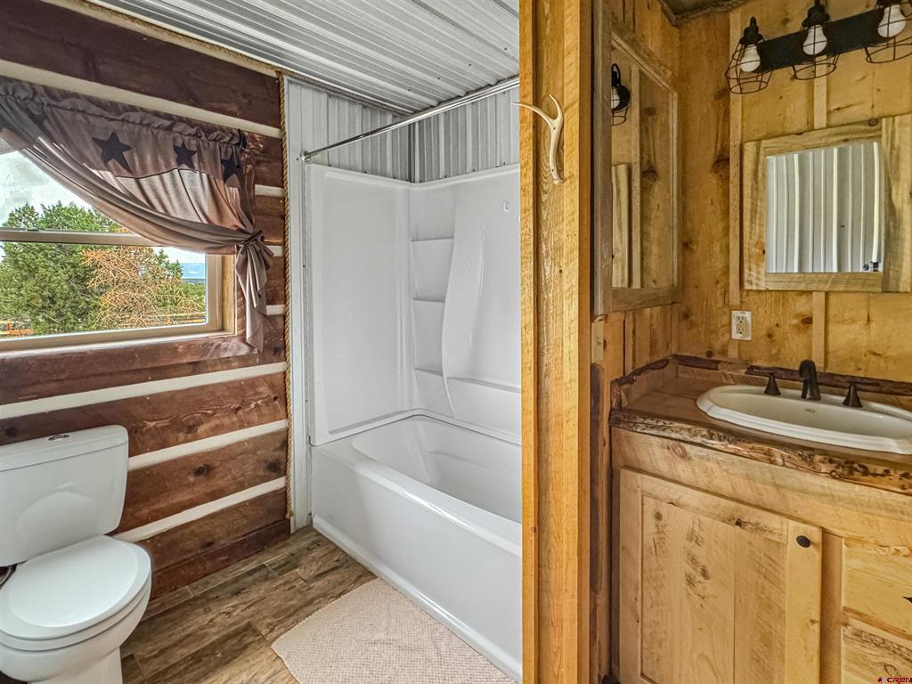 34214 Fruitland Mesa Road Property Photo 17