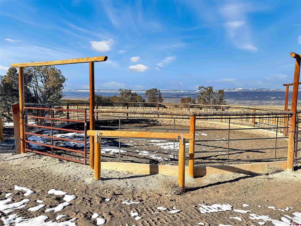 34214 Fruitland Mesa Road Property Photo 32