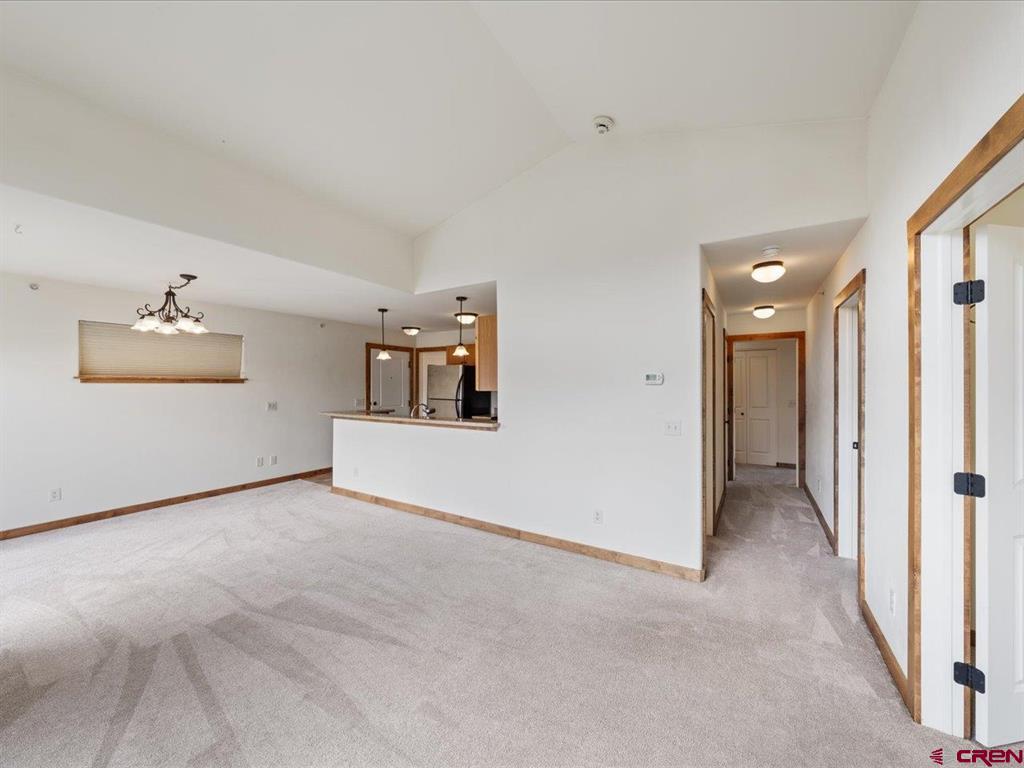 550 Redcliff Circle Property Photo 9