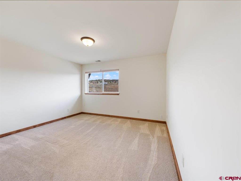 550 Redcliff Circle Property Photo 17