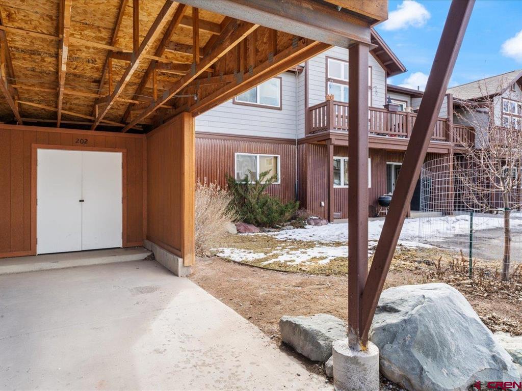 550 Redcliff Circle Property Photo 23
