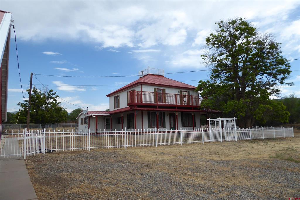 17343 & 17339 Surface Creek Road Property Photo 1