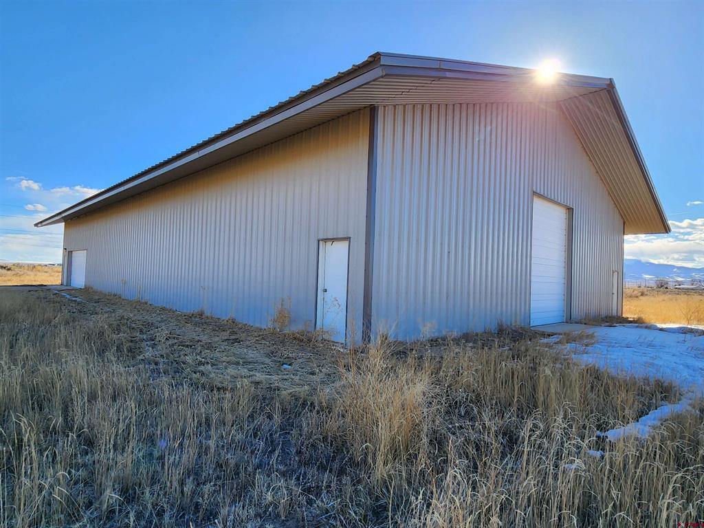1935 South County Road 1 E Property Photo 3