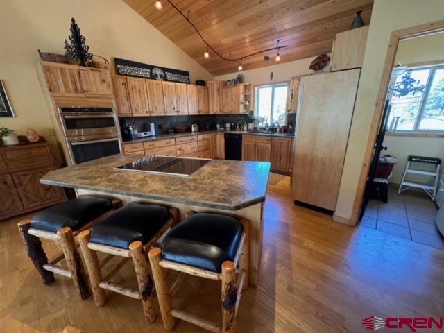 1831 Willow Park Drive Property Photo 7