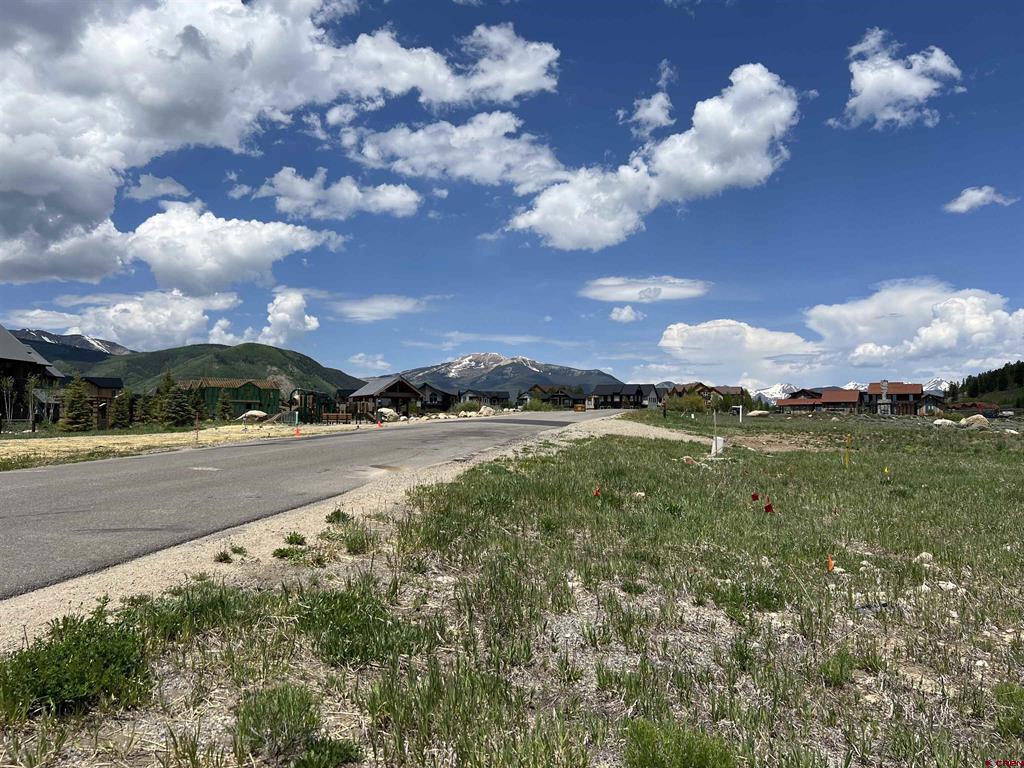 379 S Avion Drive Property Photo 13