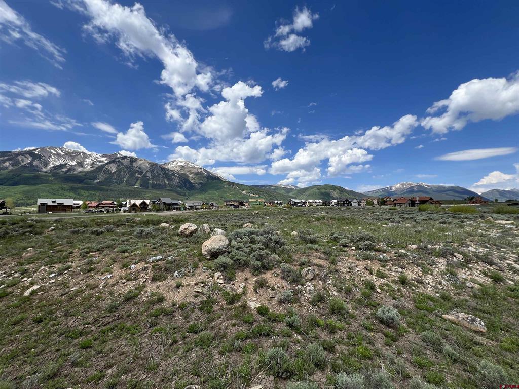 379 S Avion Drive Property Photo 14