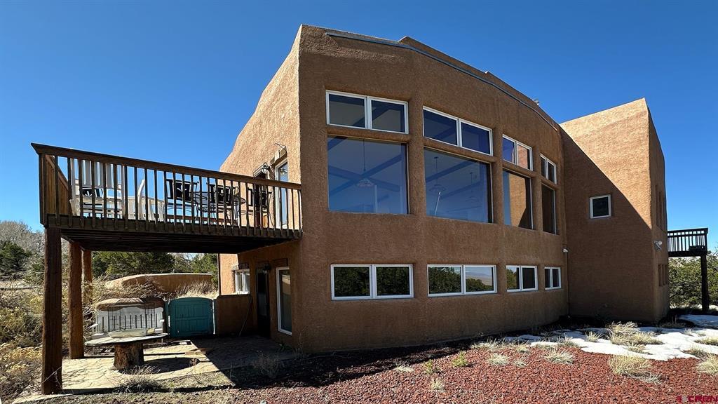 129 Indian Hill Roads Property Photo 2