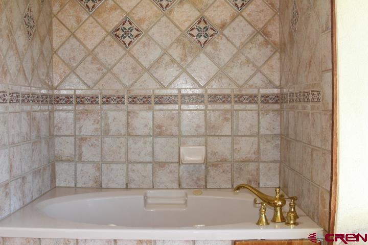 129 Indian Hill Roads Property Photo 6