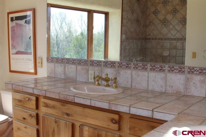 129 Indian Hill Roads Property Photo 11