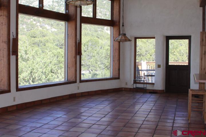 129 Indian Hill Roads Property Photo 16