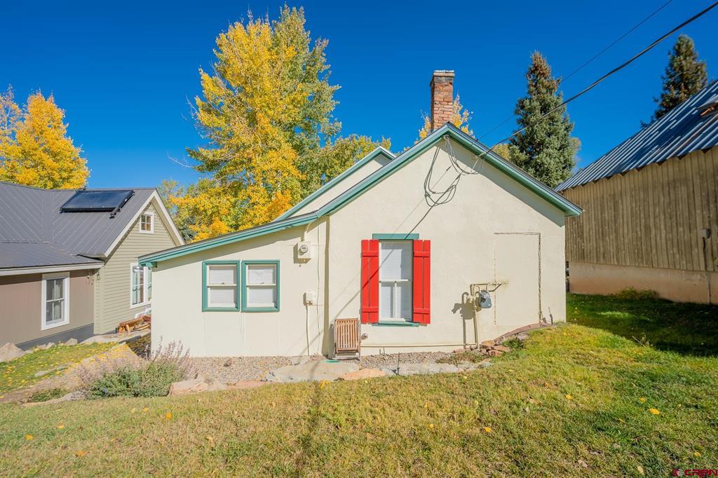 418 Elk Avenue Property Photo 8