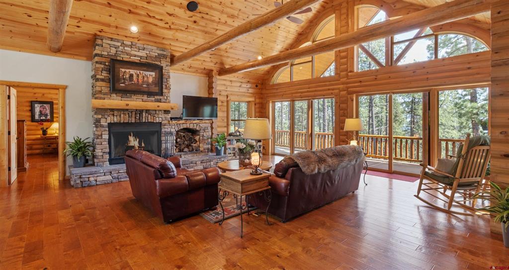 640 Clear View Road Property Photo 9