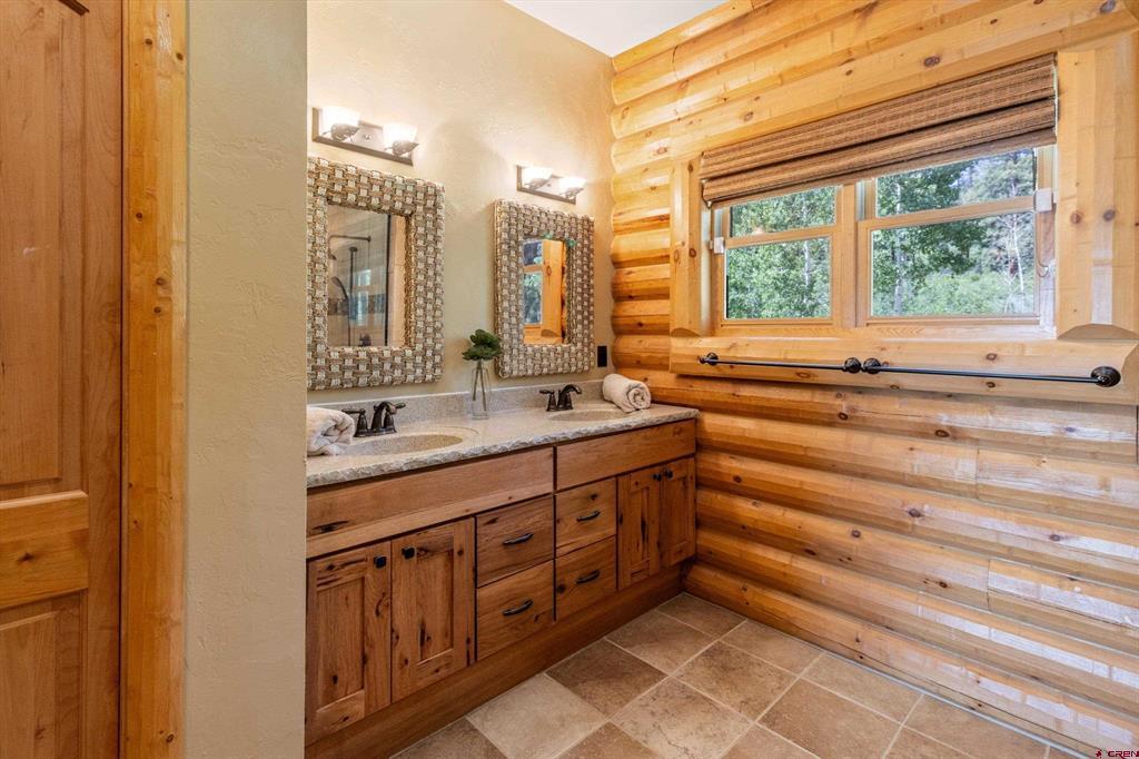 640 Clear View Road Property Photo 17