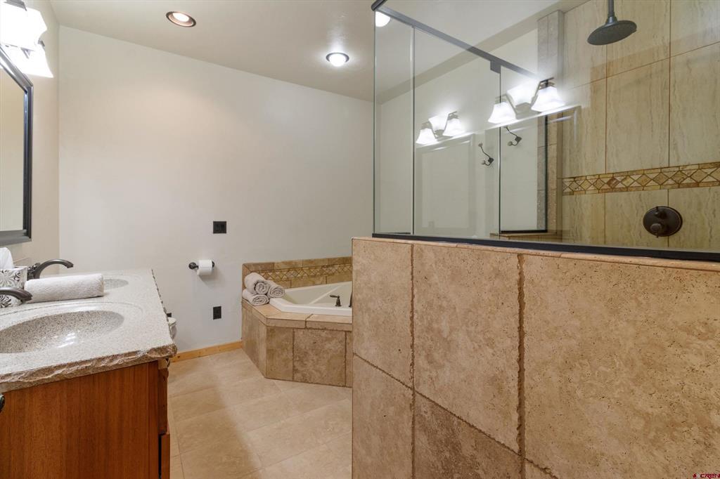 640 Clear View Road Property Photo 23