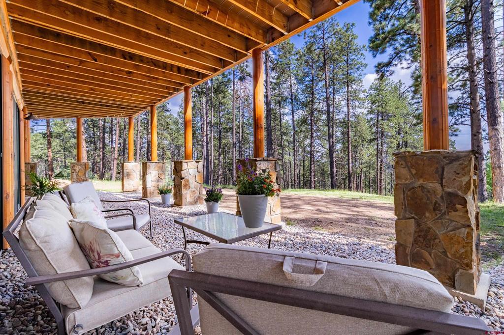 640 Clear View Road Property Photo 32