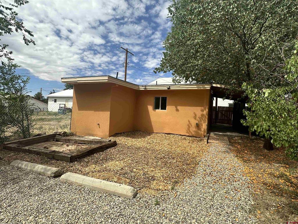 111 S Elm Street Property Photo 1