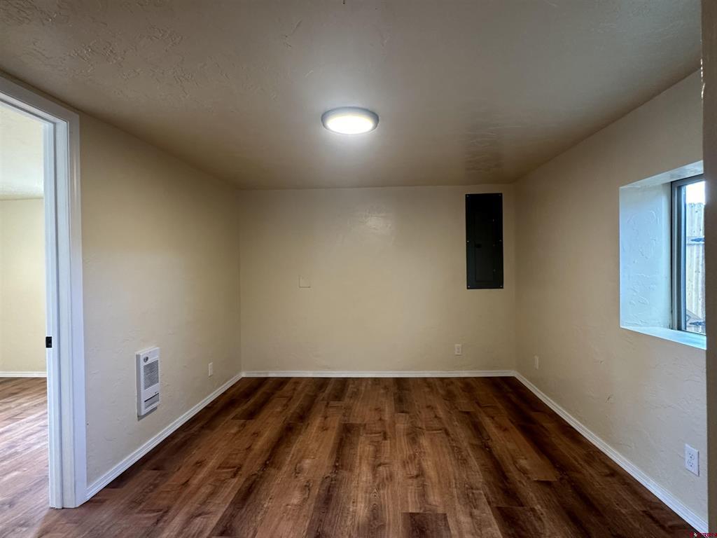 111 S Elm Street Property Photo 11