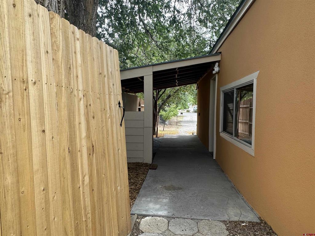 111 S Elm Street Property Photo 17