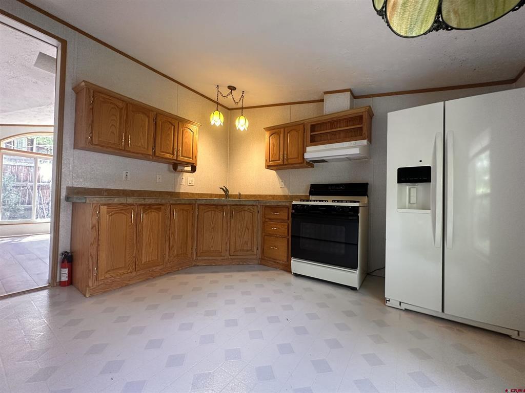 280 S Elizabeth Common Property Photo 3
