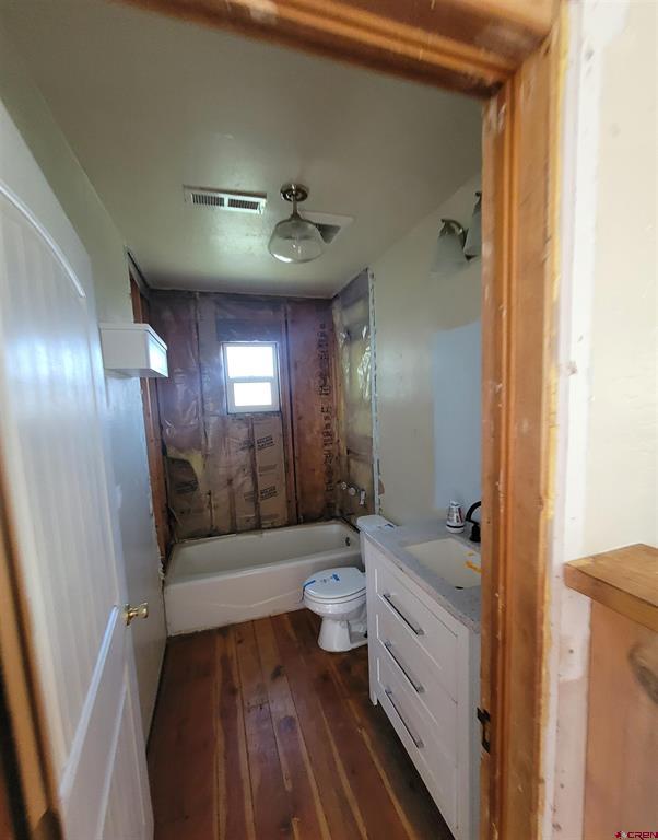 610 Browning Avenue Property Photo 10