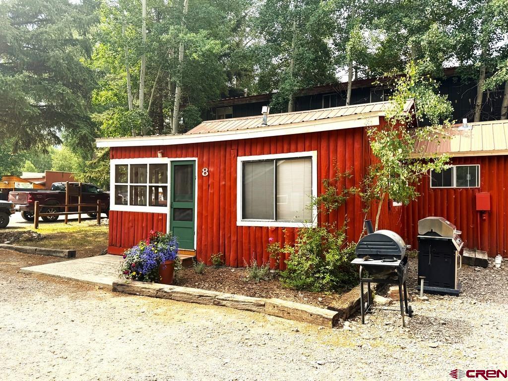 331 N Gunnison Avenue Property Photo 1