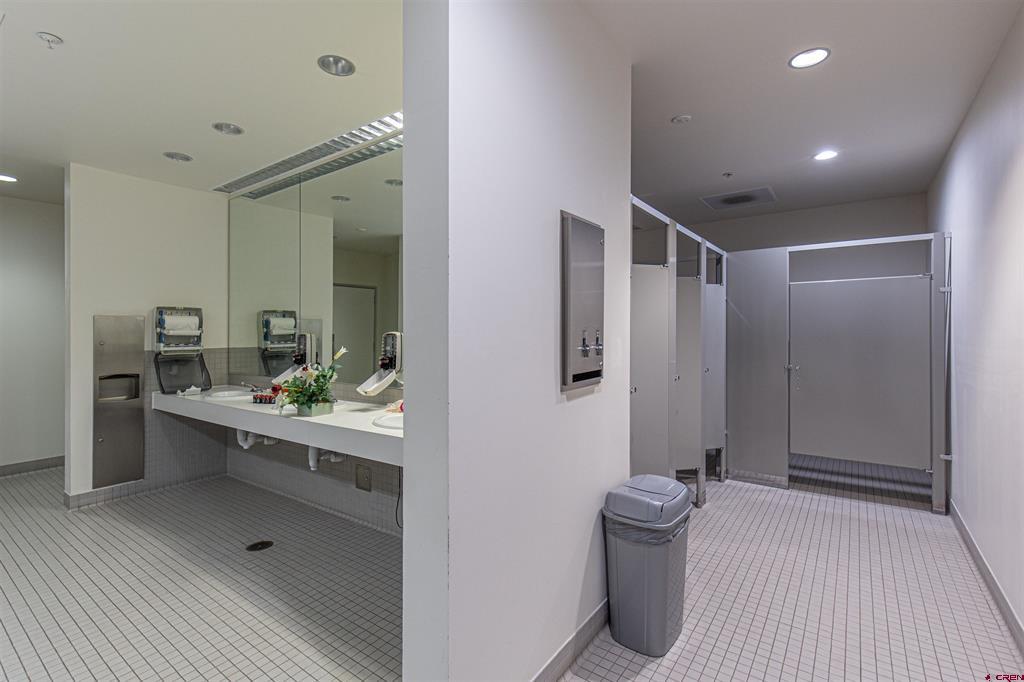 380 Airport Road Property Photo 17