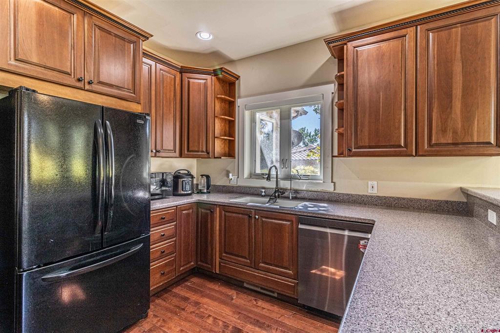 5917 Inverness Drive Property Photo 20