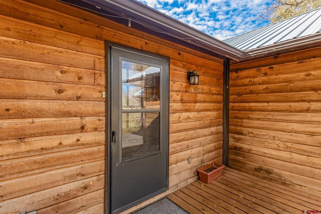 1711 Purdy Mesa Road Property Photo 2