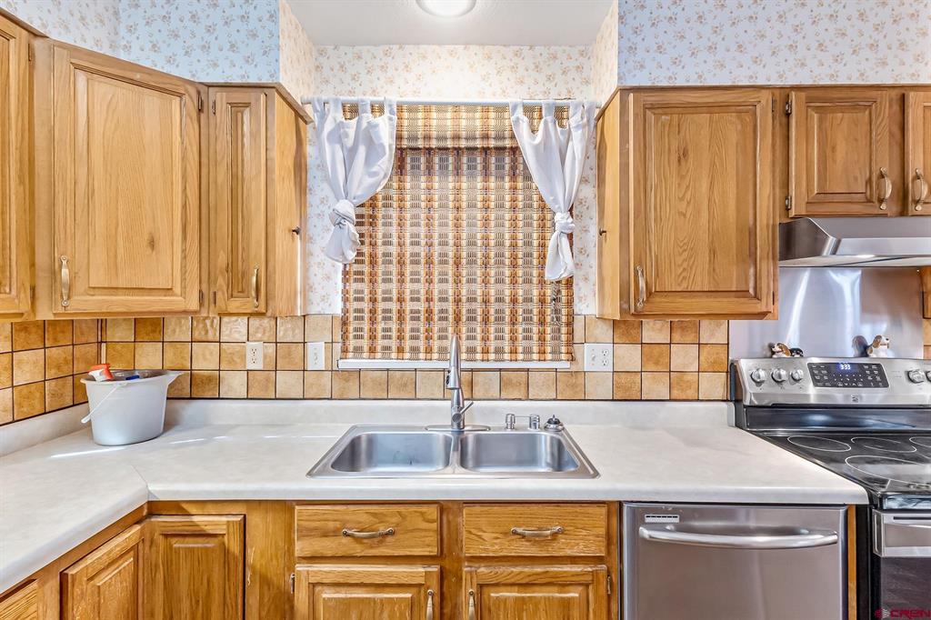 1711 Purdy Mesa Road Property Photo 14