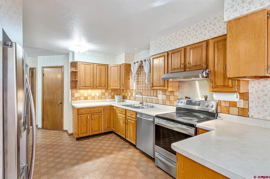 1711 Purdy Mesa Road Property Photo 16